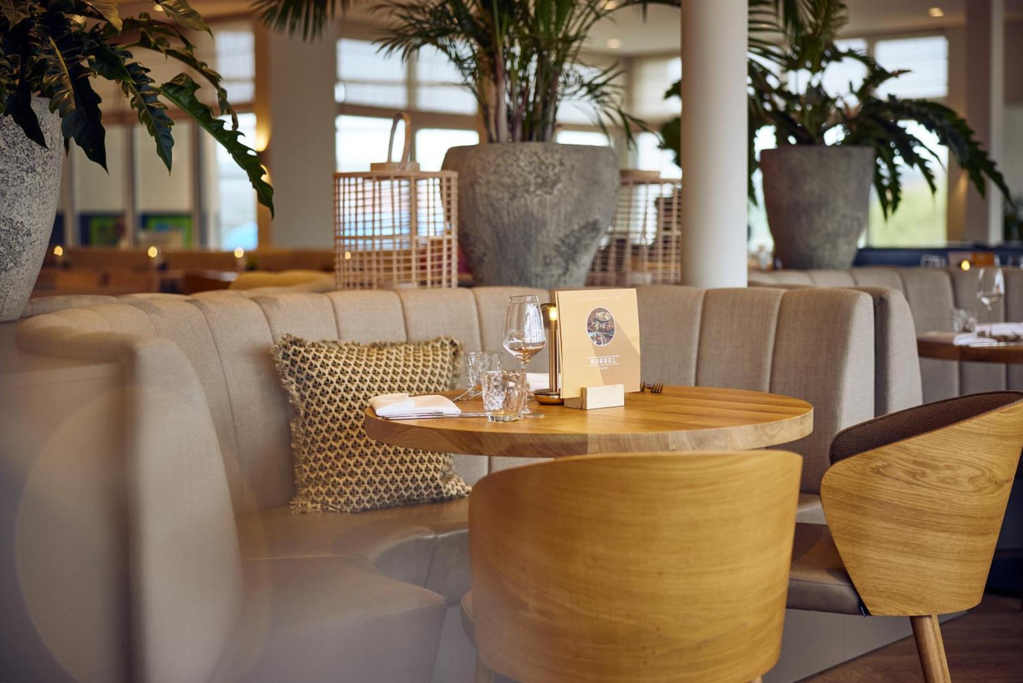 Westcord Strandhotel Seeduyn Влиланд Екстериор снимка
